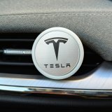 Fehér autós illatosító Tesla