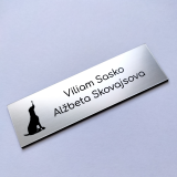 Okos Kutyus ajtó névtábla