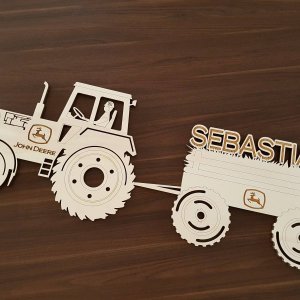 Traktor névvel