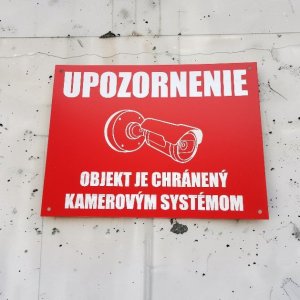 Tábla Vigyázz kamerarendszer