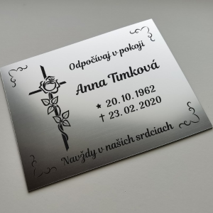 Sírtábla rózsa a kereszten