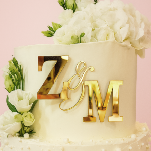 Tortabeszúró – esküvői monogrammal arany