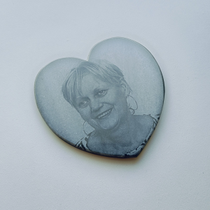 Síremlék tábla fényképpel